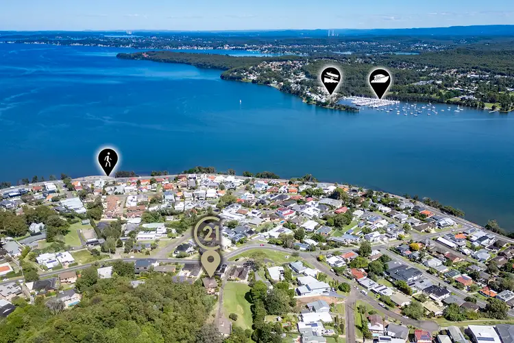 73A Thompson Road, Speers Point NSW 2284