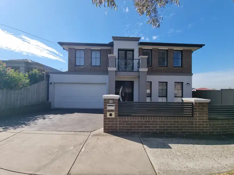 30 Dowling Road
