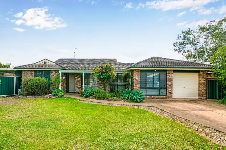 37 Warbler Street