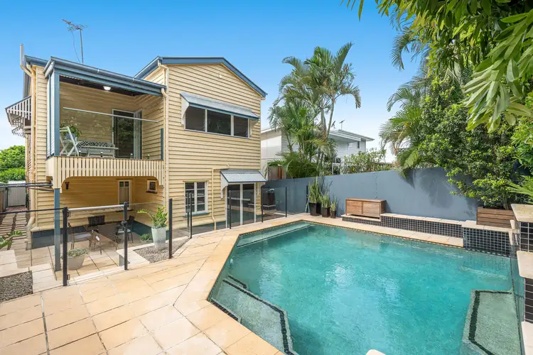 5 Stratton Terrace, Wynnum QLD 4178