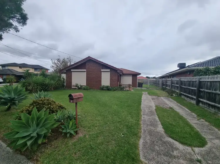 Fifth view of Homely house listing, 8 Hendon Court, Clarinda VIC 3169