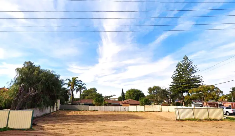 32 Mercedes Avenue, Falcon WA 6210