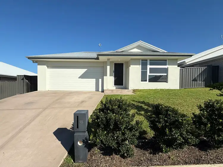 15 Royston Circuit, Farley NSW 2320