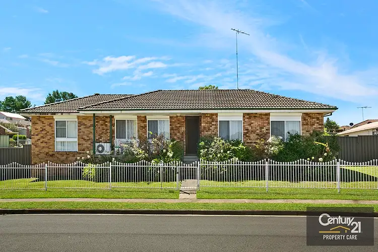 21 Cochrane Street, Minto NSW 2566