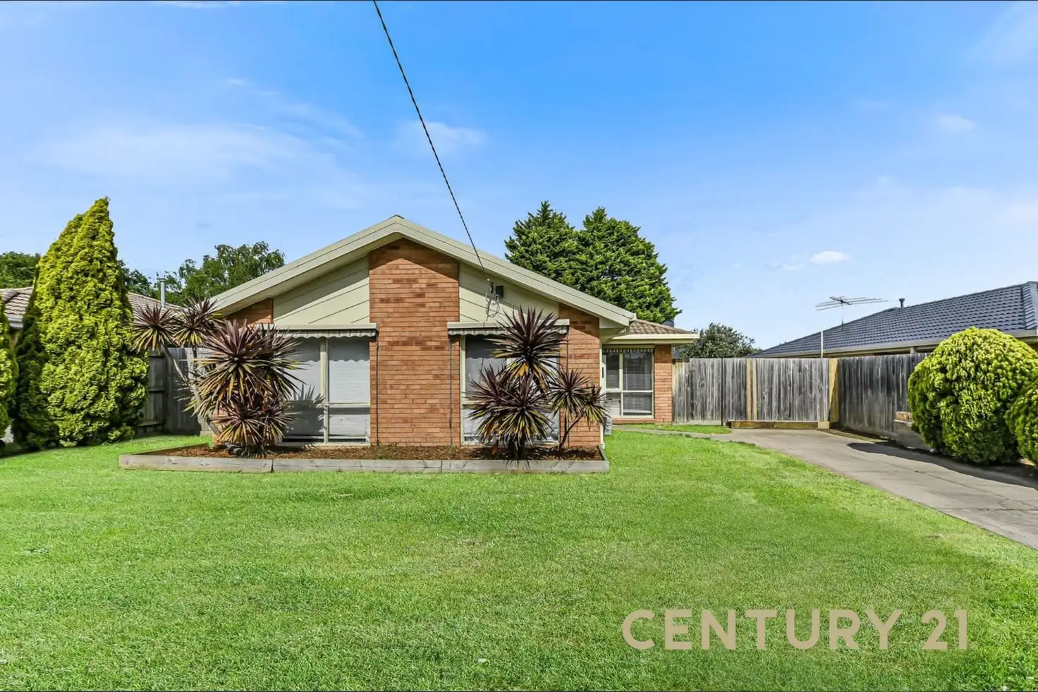 Main view of Homely house listing, 8 Canungra Close, Hampton Park VIC 3976