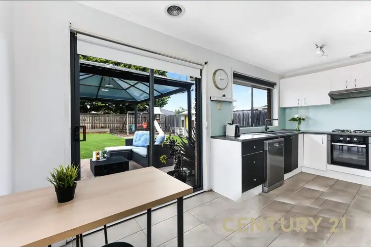 Fifth view of Homely house listing, 8 Canungra Close, Hampton Park VIC 3976