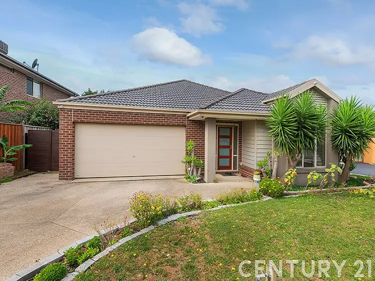 10 Melington Drive, Lyndhurst VIC 3975