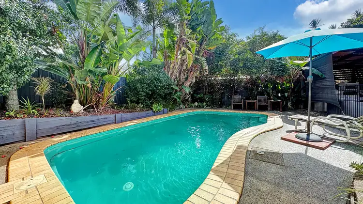 20 Davey Drive, Woombye QLD 4559