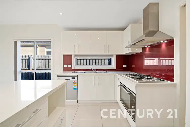 Fourth view of Homely house listing, 10 Snowdrop Drive, Keysborough VIC 3173