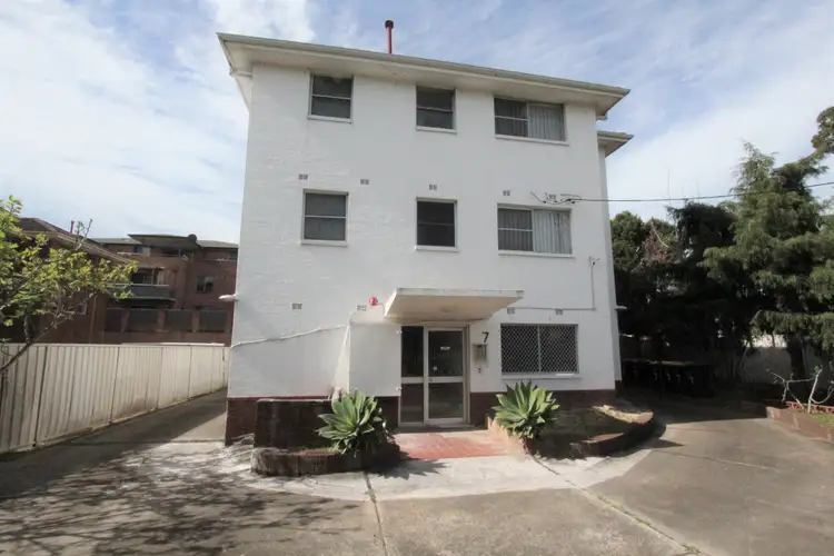 8/7 Short Street, Liverpool NSW 2170