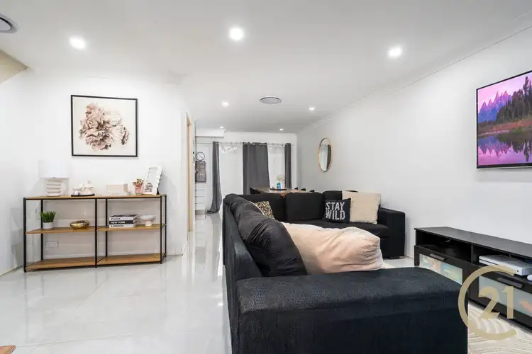 8/126-128 Green Valley Road, Green Valley NSW 2168