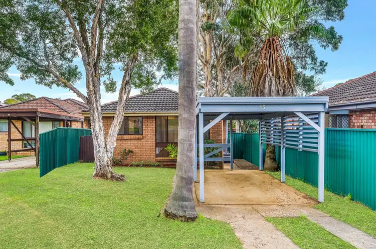 15 Knotwood Avenue, Macquarie Fields NSW 2564