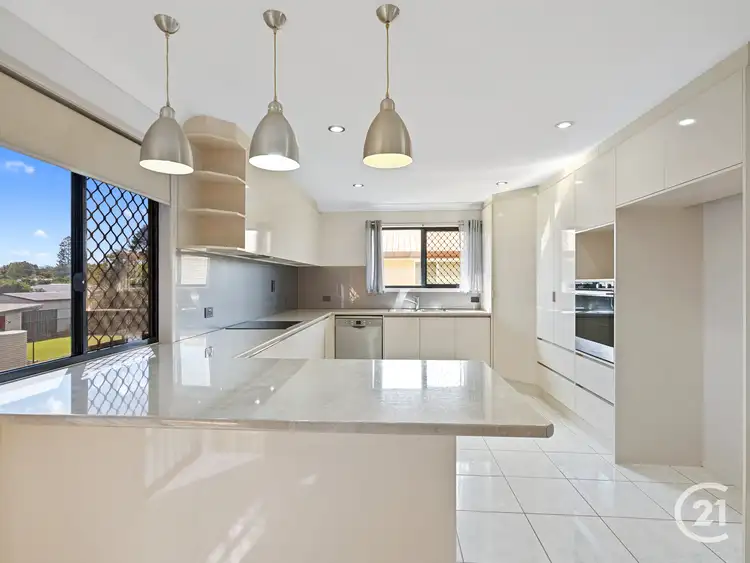 6 Bottomley Street, Brassall QLD 4305