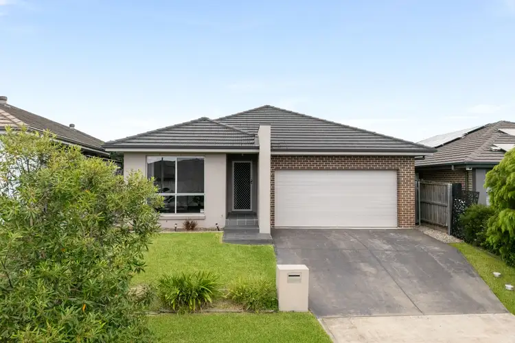6 Caledonia Crescent, Gledswood Hills NSW 2557
