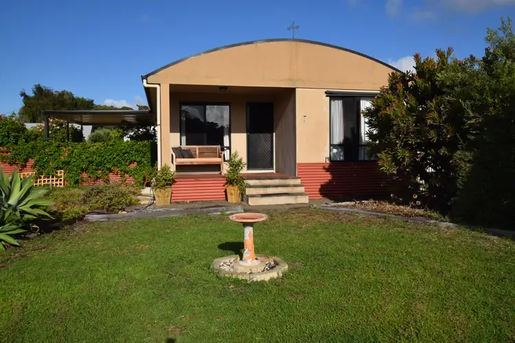 7 North West Terrace