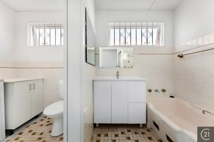 Fifth view of Homely apartment listing, 3/174 Broadarrow Road, Riverwood NSW 2210