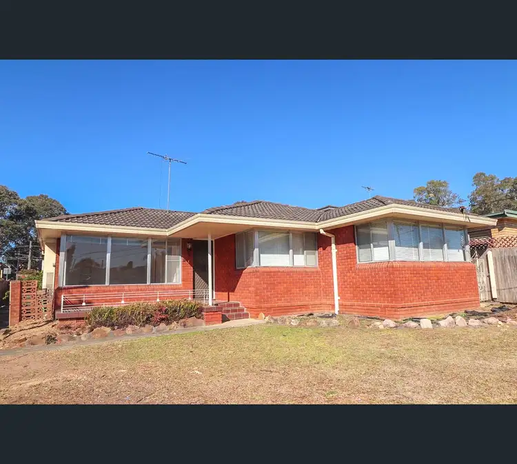 37 Amaroo Avenue, Georges Hall NSW 2198