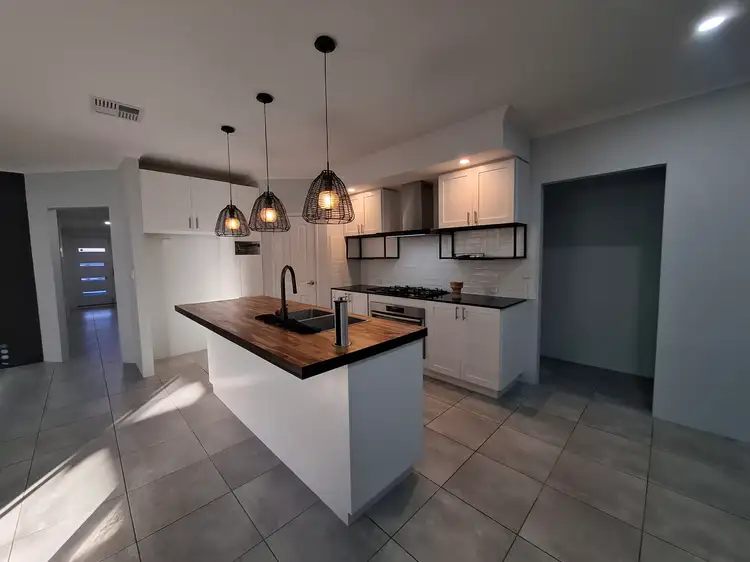5 Danbulla Loop, Yanchep WA 6035