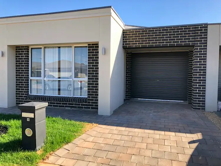 14 Holland Way