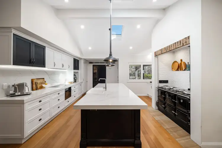 10 Glenroy Place, Middle Dural NSW 2158
