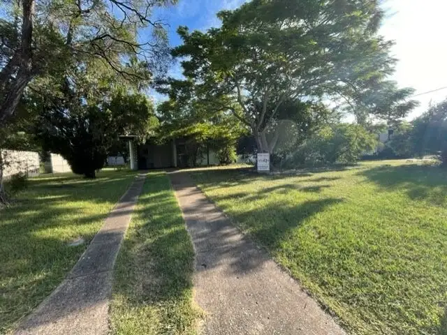 38 Singleton St, Dysart QLD 4745