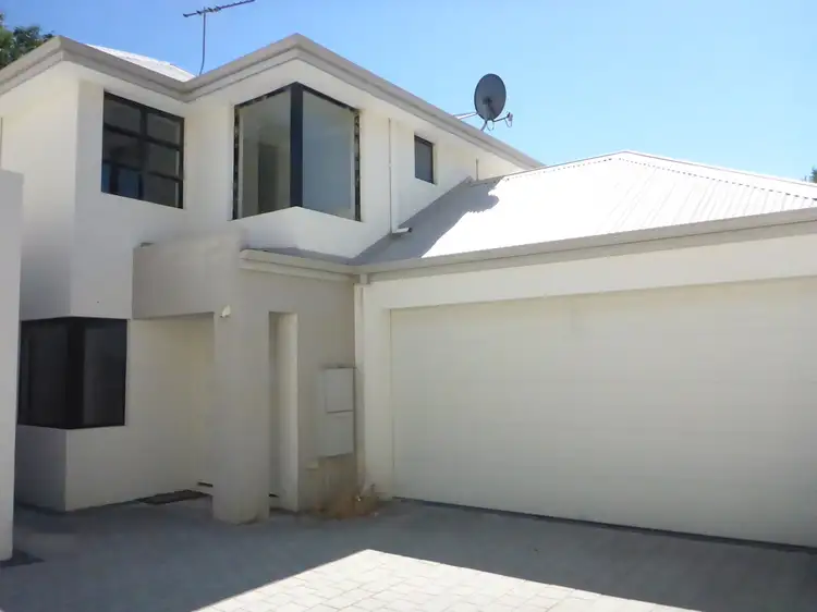 4/369 Fulham Street, Cloverdale WA 6105