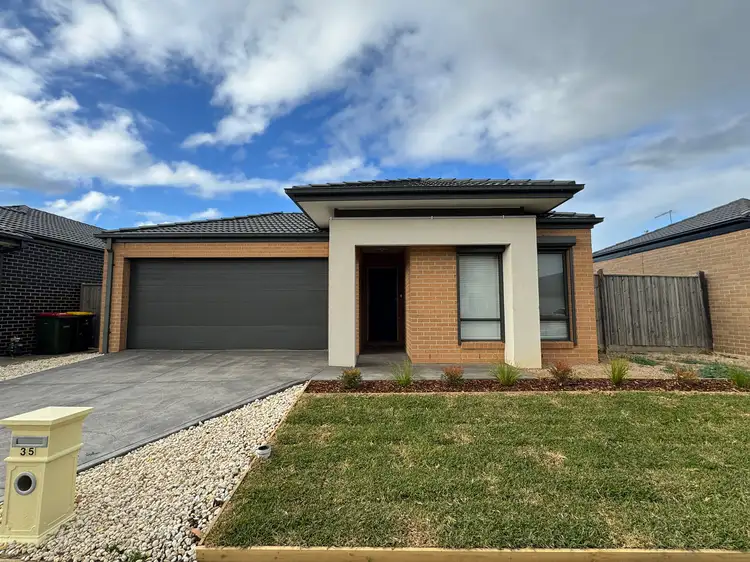 35 Lispenard Circuit, Point Cook VIC 3030