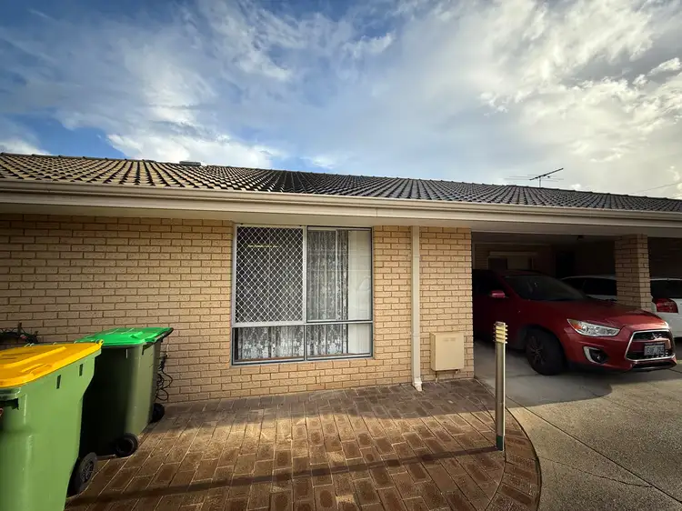 2/11 Louise Street, Rockingham WA 6168