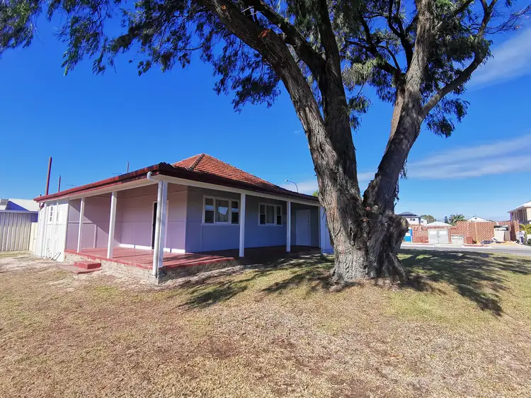 8 Parkin Street, Rockingham WA 6168