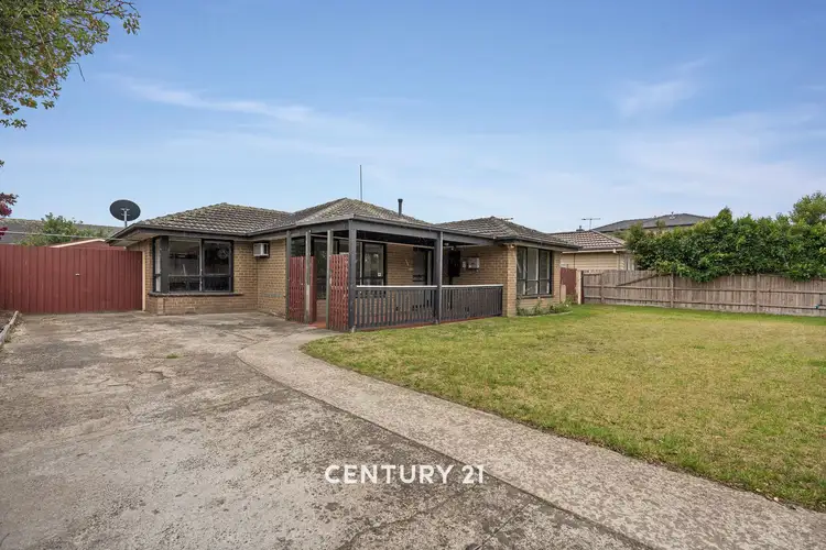 77 Sladen Street, Cranbourne VIC 3977