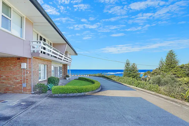 4/24 Binburra Avenue
