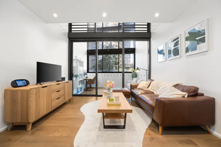 203/241 Oxford Street