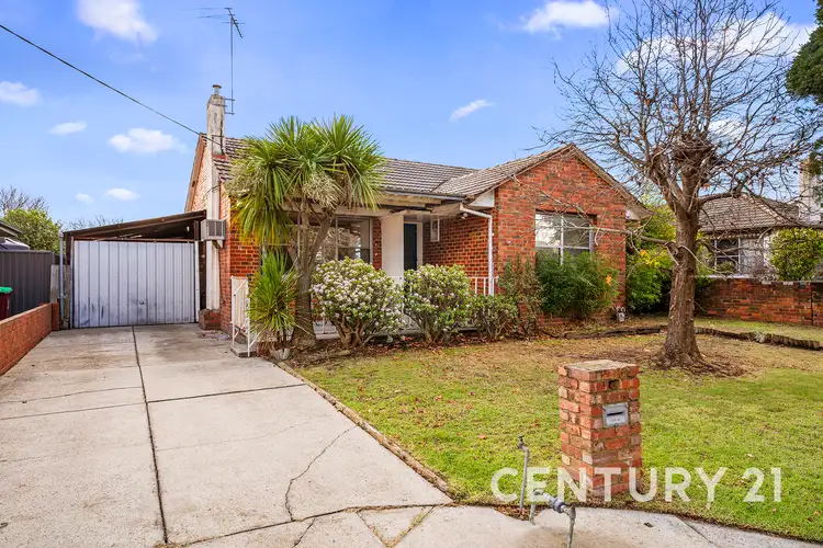 16 Claret Street, Doveton VIC 3177