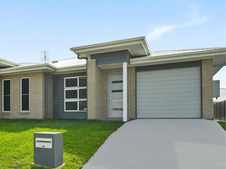 40 Lochdon Drive, Farley NSW 2320