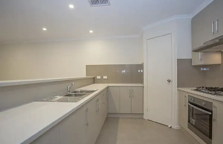 7 Orbit Court, Woodcroft SA 5162