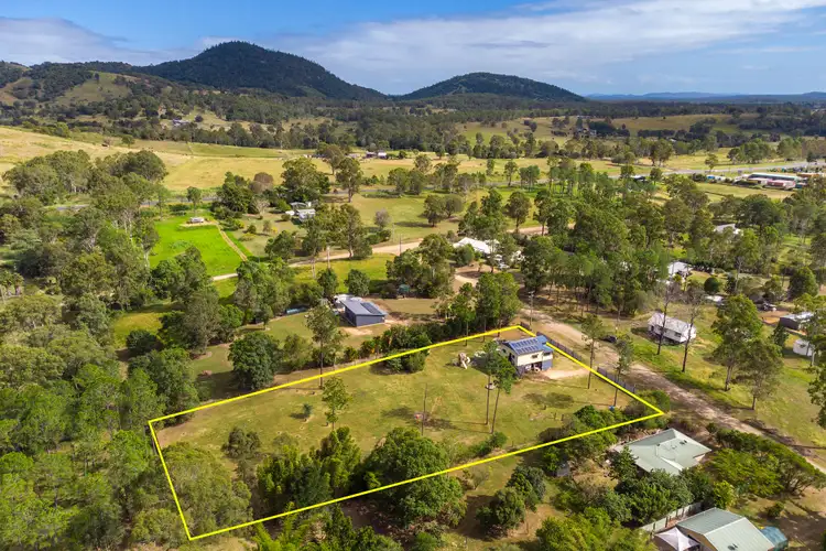 12 Astra Road, Glenwood QLD 4570