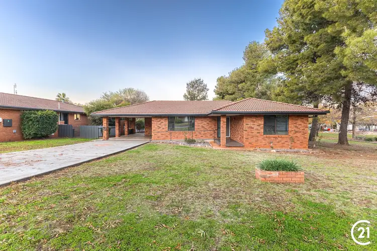 11 Glenhaven Avenue, Parkes NSW 2870