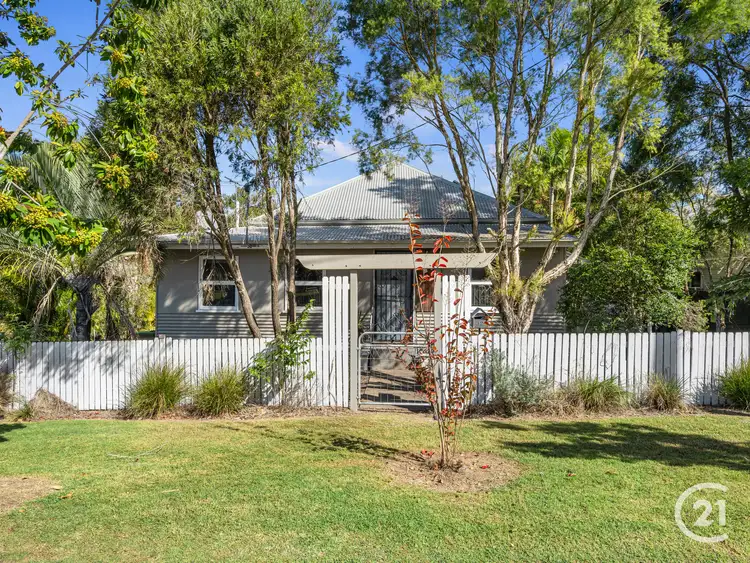 12 Syntax Street, Sadliers Crossing QLD 4305