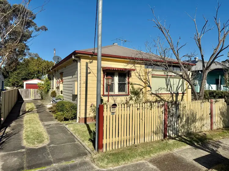 37 Sunderland Street, Mayfield NSW 2304