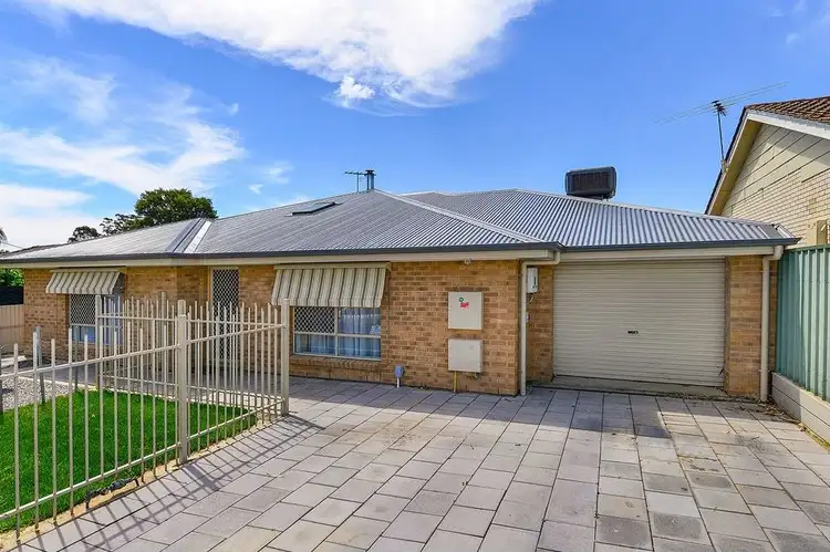 2A Suzanne Avenue, Morphett Vale SA 5162