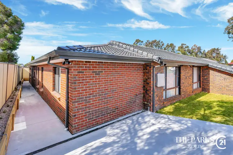 9a Seymour Place, Bossley Park NSW 2176
