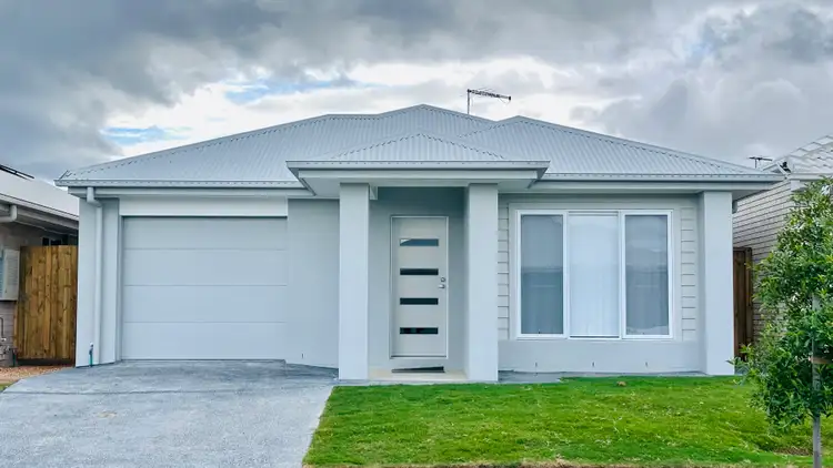 14 Lunar Street, Flagstone QLD 4280