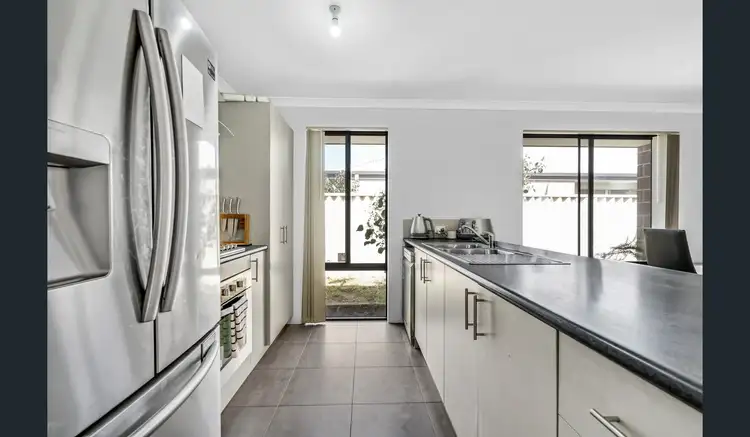 Second view of Homely house listing, 5 Pyrite Way, Dalyellup WA 6230