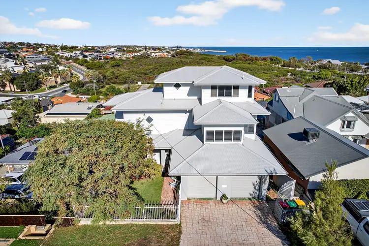 10 Dennis Street, Quinns Rocks WA 6030