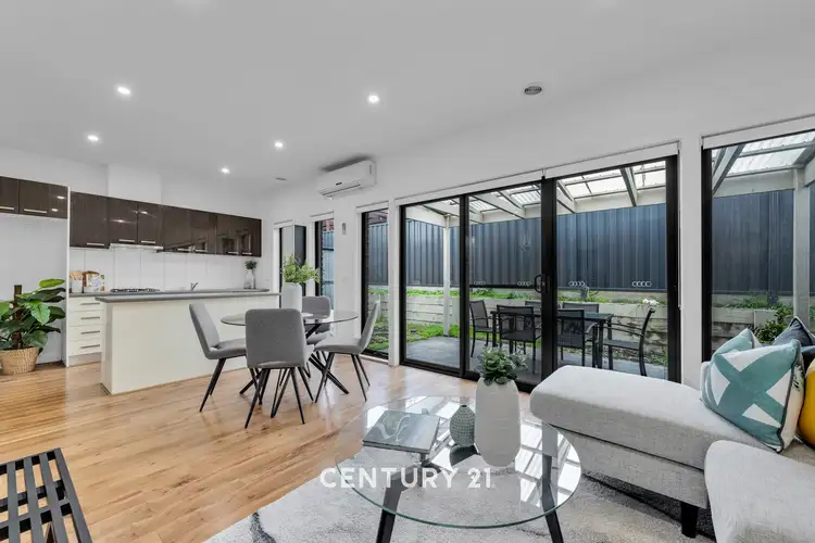 Fifth view of Homely unit listing, 2/7 Amber Crescent, Narre Warren VIC 3805