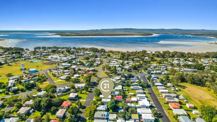 22 Tailor Street, Tin Can Bay QLD 4580