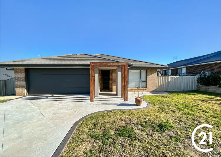 7 Rosewood Avenue, Parkes NSW 2870