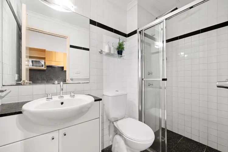 Fifth view of Homely studio listing, 6/1 Dwyer Street, Chippendale NSW 2008