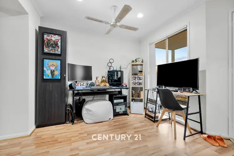 Fifth view of Homely house listing, 10 Rosewin Court, Berwick VIC 3806