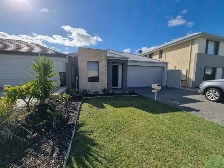 16 Tambrey Avenue, Golden Bay WA 6174